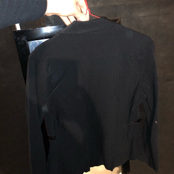 Vanity Black Pleated Suit Jacket - Picture 5 of 5